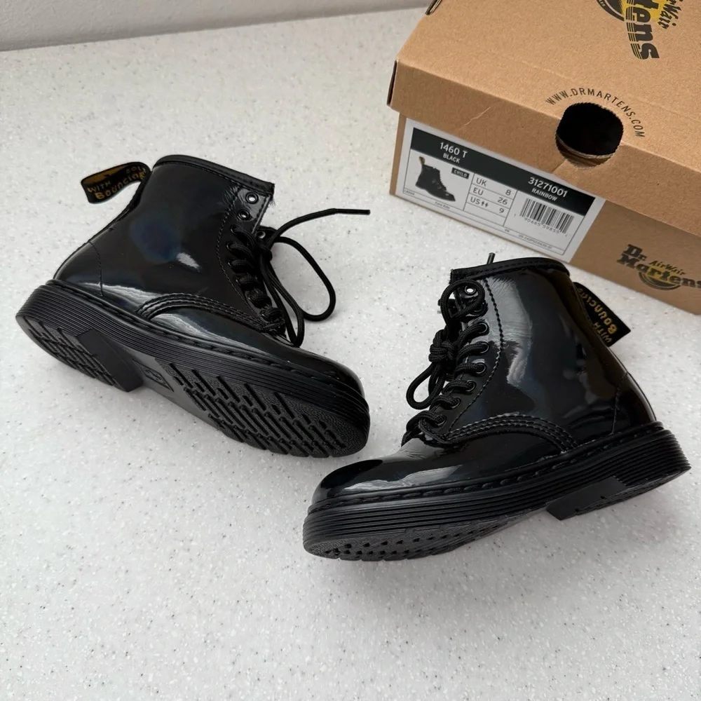 Dr. Martens Classic Kids Unisex Patent Black Boots Shiny Rainbow Shimmer sz 9US